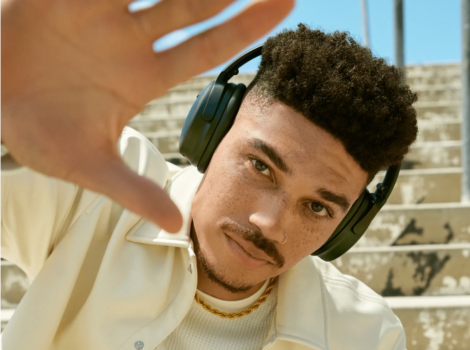 Shop QuietComfort Noise Cancelling Headphones - Image 2